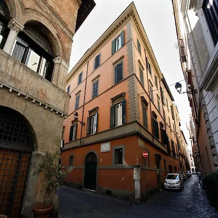 & - Navona